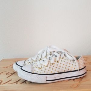 Girls gold polka dot low top converse